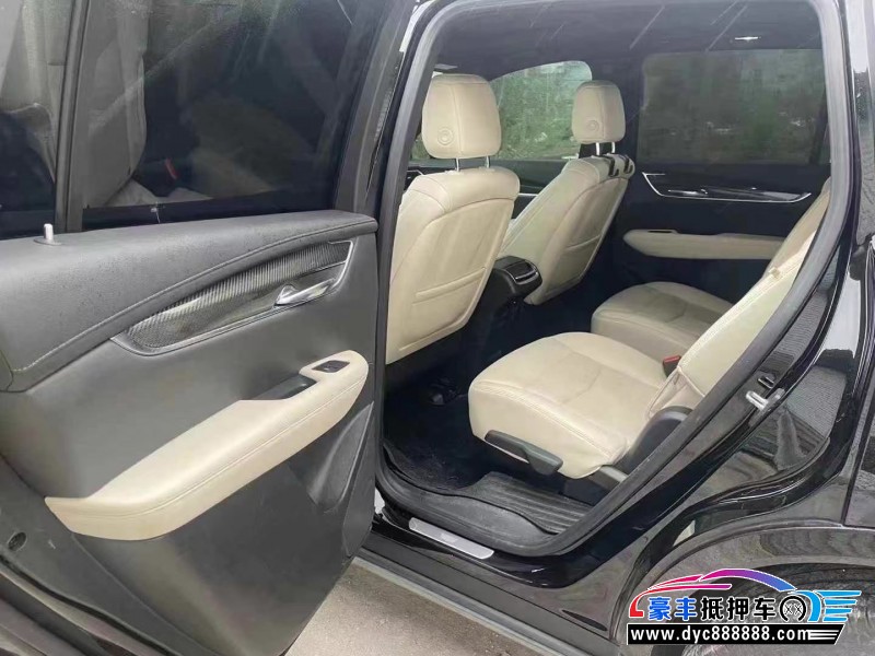 21年凯迪拉克xt6轿车抵押车出售