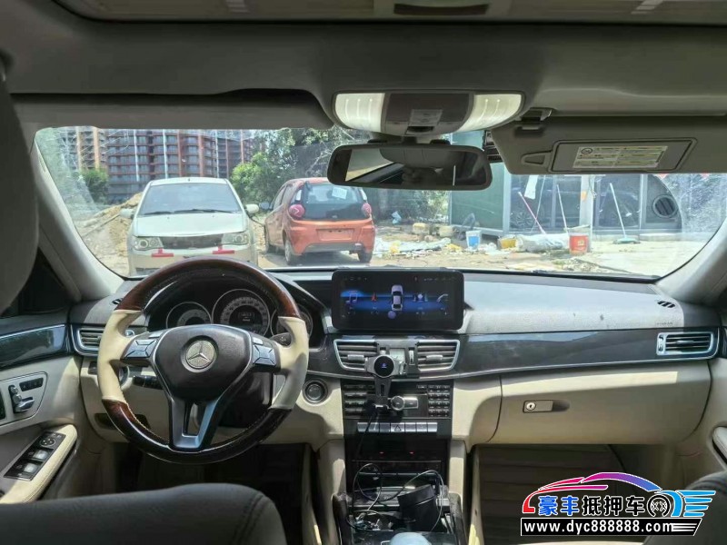 14年奔驰E轿车抵押车出售