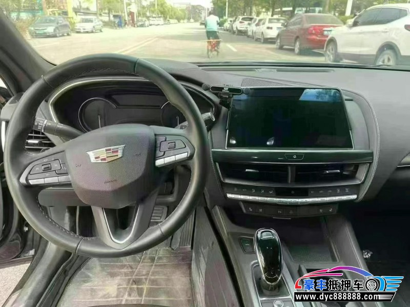 22年凯迪拉克CT5轿车抵押车出售