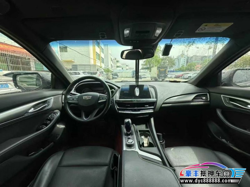 22年凯迪拉克CT5轿车抵押车出售