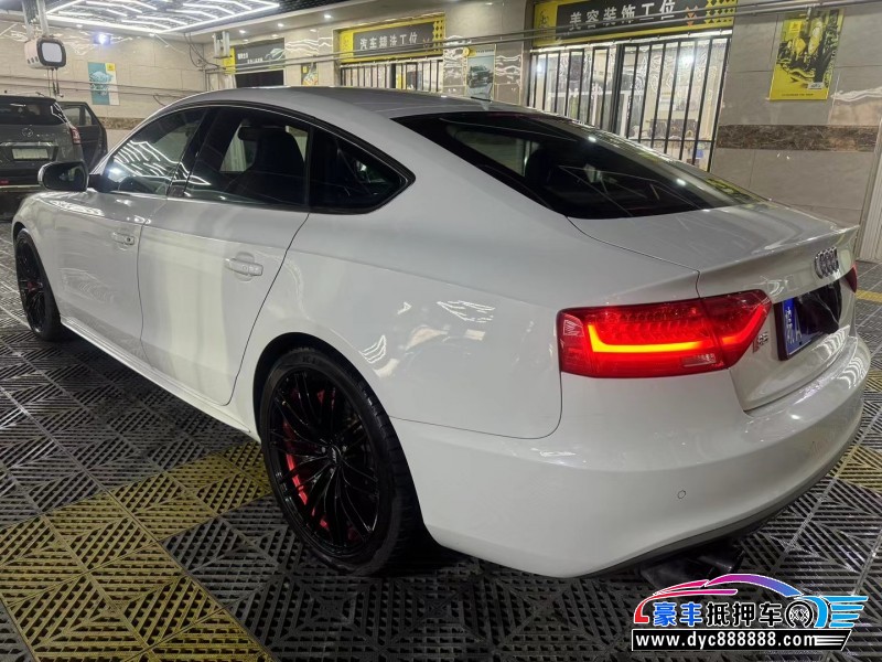 16年奥迪S5轿车 16年奥迪S5轿车抵押车出售