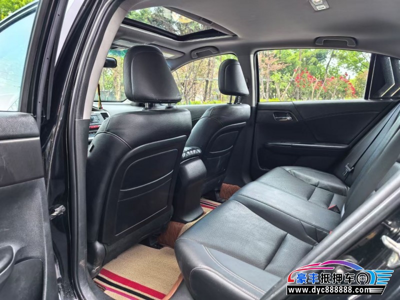 15年本田雅阁轿车抵押车出售