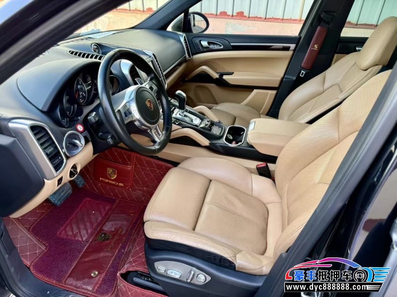 14年保时捷卡宴轿车抵押车出售