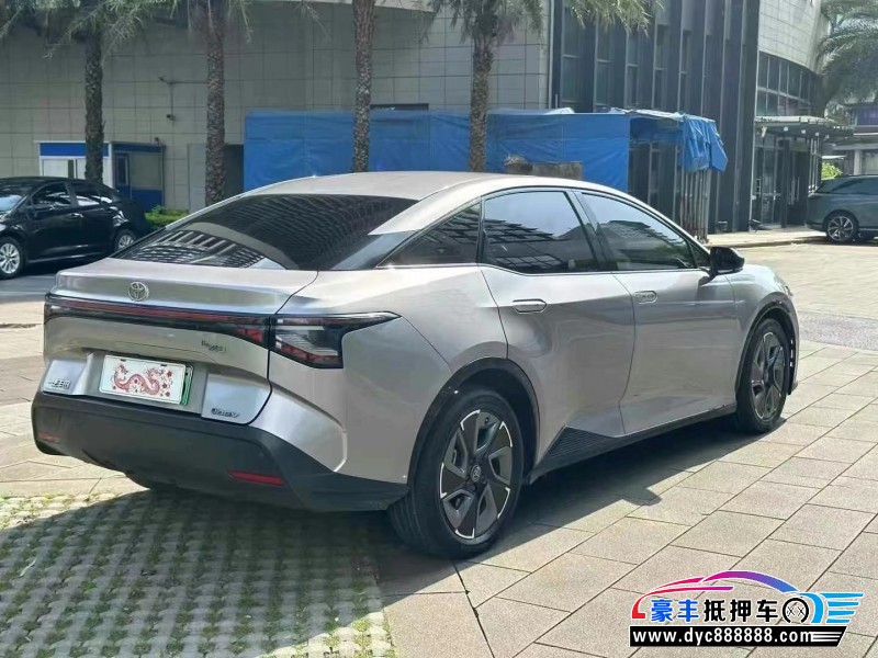 24年丰田BZ3轿车抵押车出售