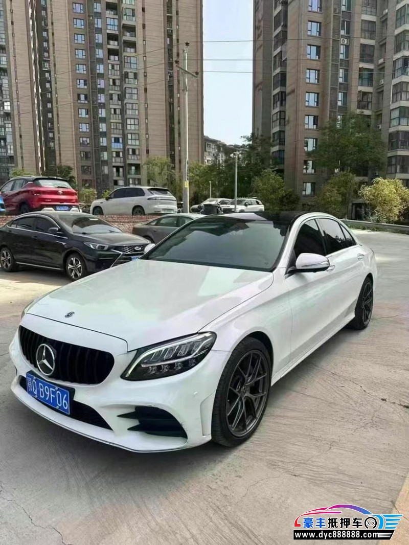 19年奔驰C轿车抵押车出售