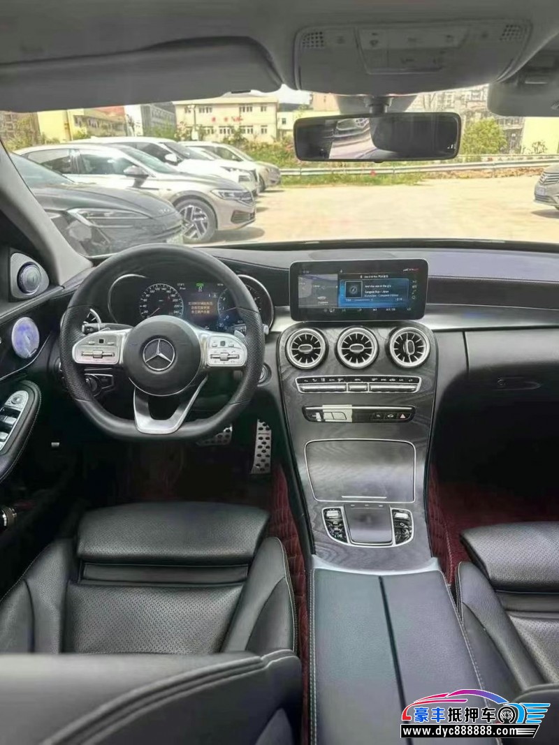 19年奔驰C轿车抵押车出售