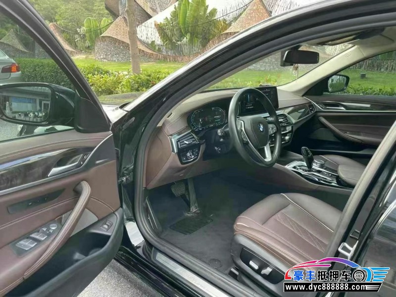 21年宝马5系轿车抵押车出售