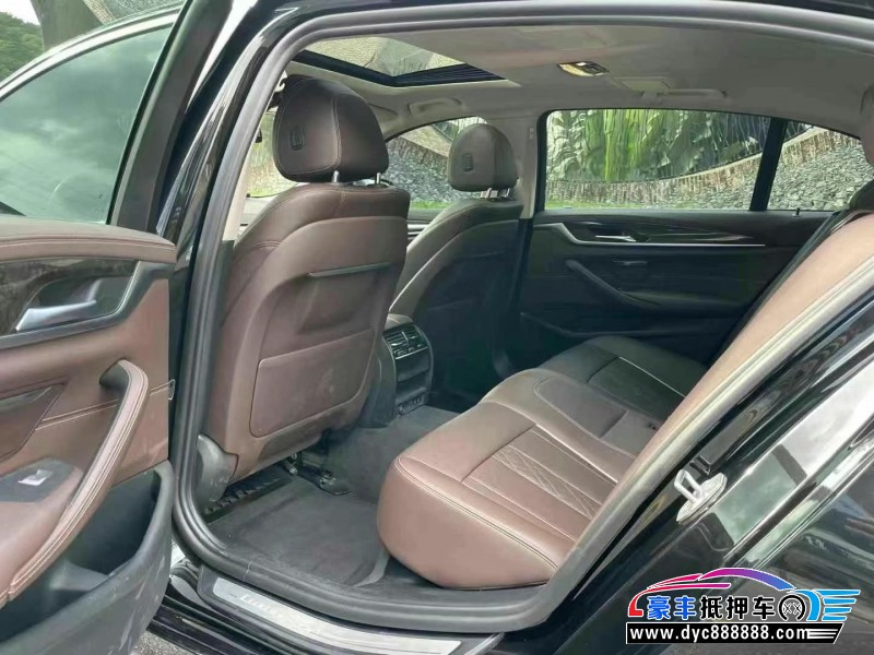 21年宝马5系轿车抵押车出售