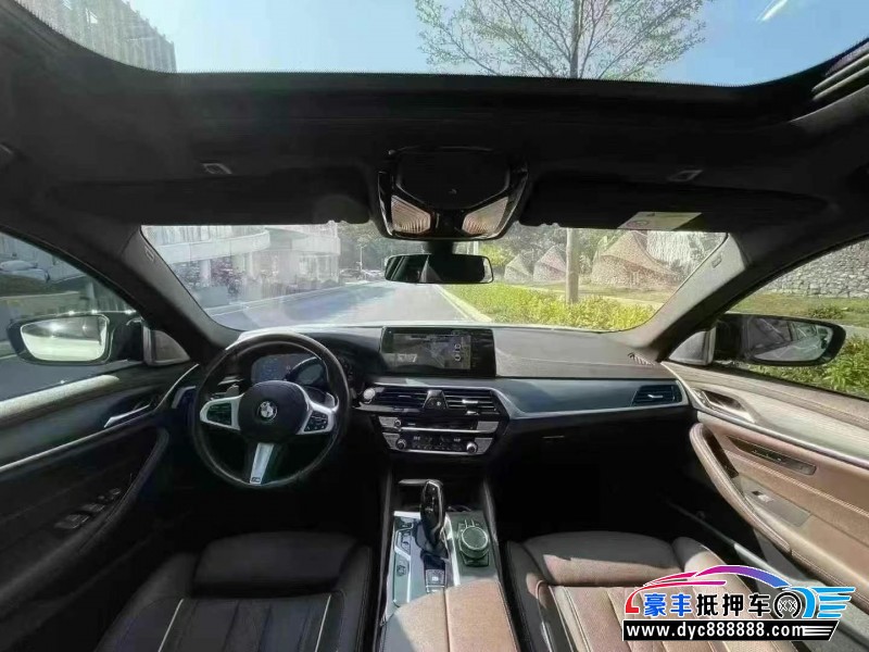 21年宝马5系轿车抵押车出售