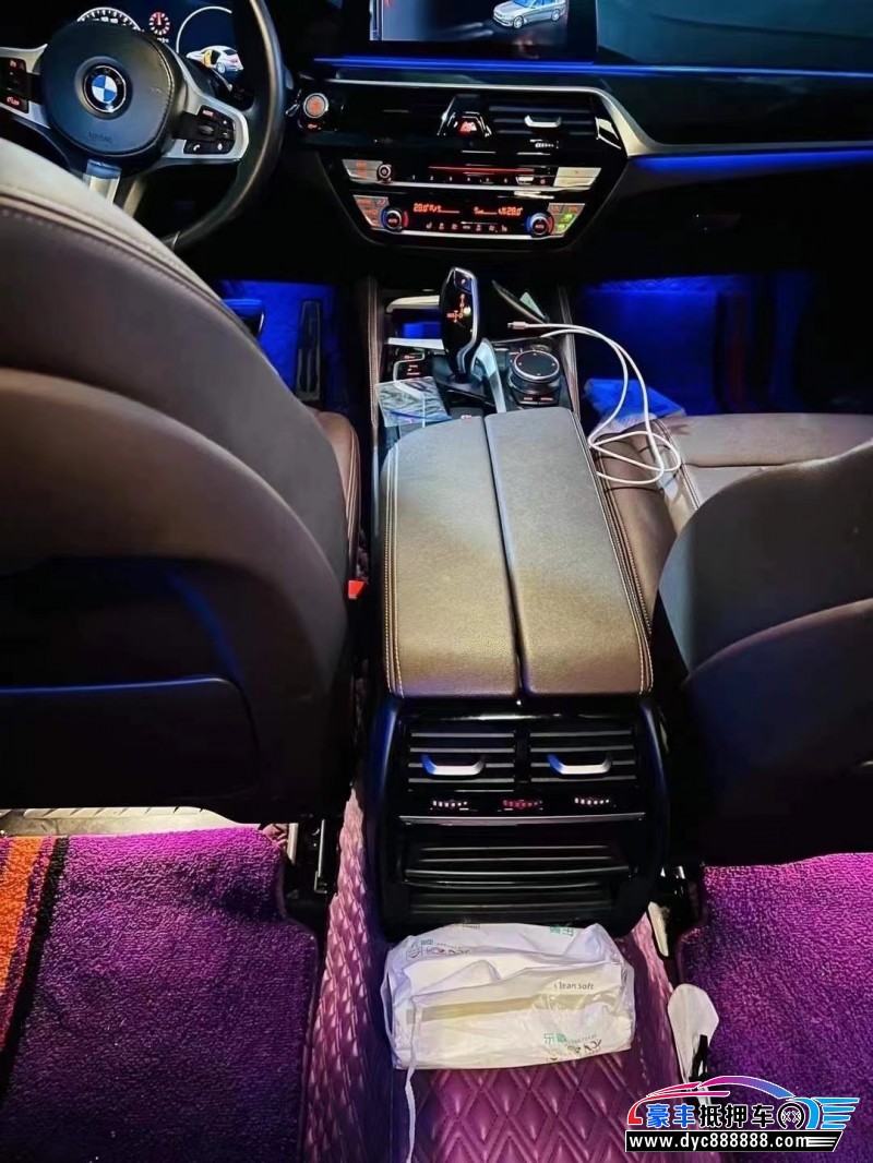 19年宝马5系轿车抵押车出售