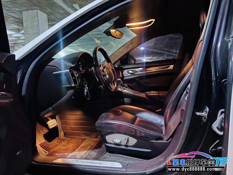 12年保时捷帕纳梅拉轿车抵押车出售