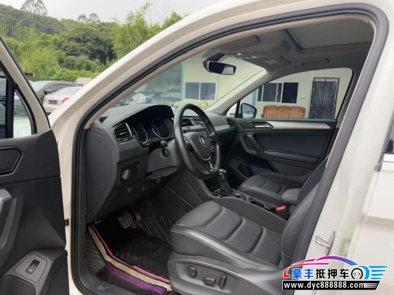 17年大众途观轿车抵押车出售