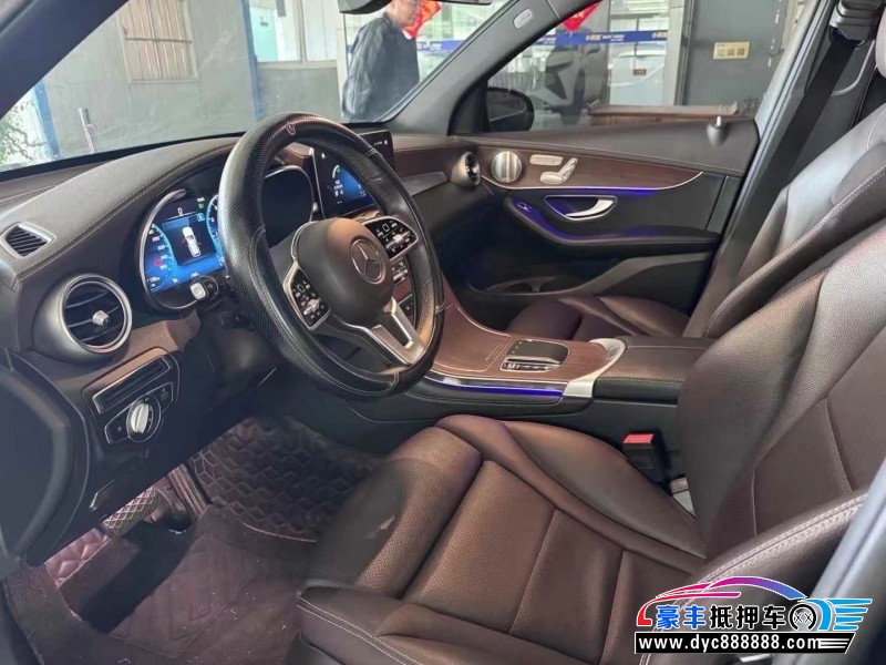 20年奔驰GLC轿车抵押车出售