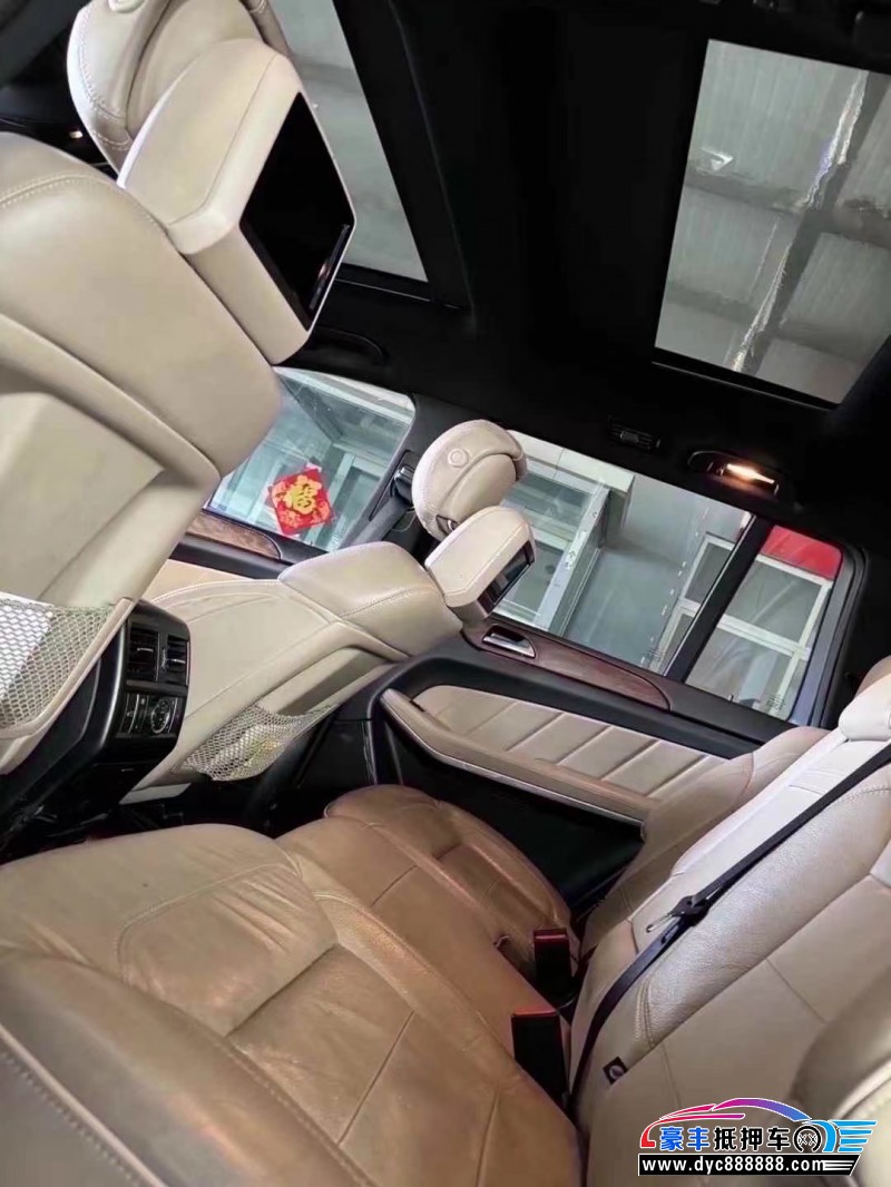 13年奔驰GL轿车抵押车出售