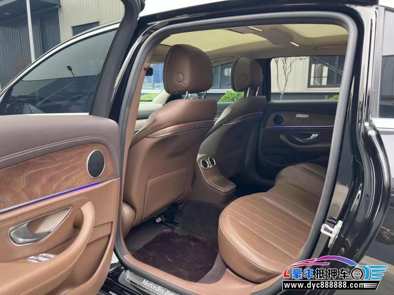 21年奔驰E轿车抵押车出售