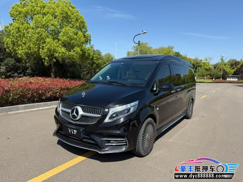 22年奔驰V轿车抵押车出售