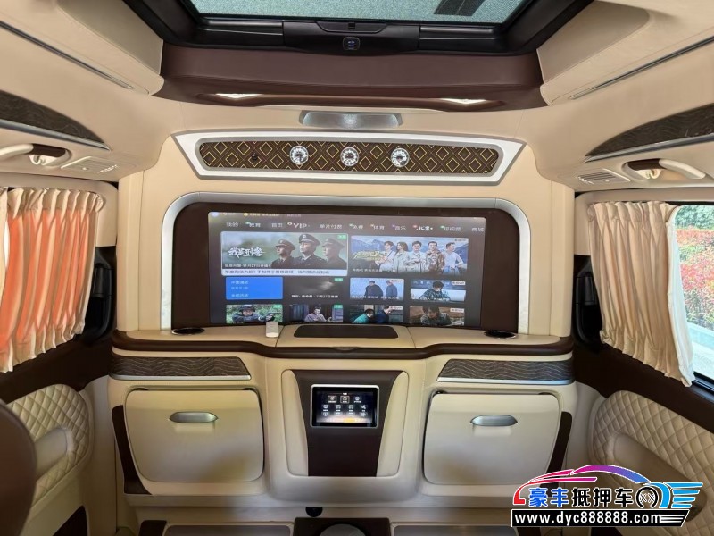 22年奔驰V轿车抵押车出售