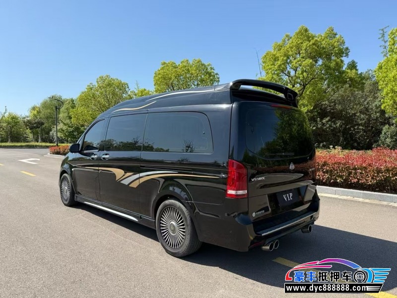 22年奔驰V轿车抵押车出售