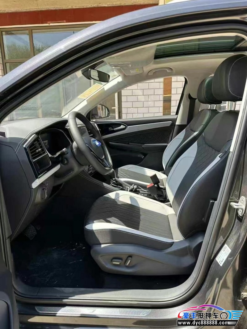 25年大众捷达轿车抵押车出售