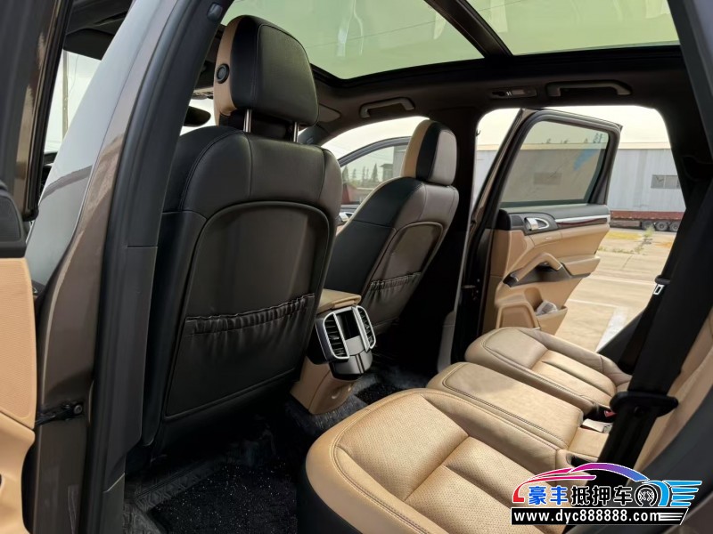 15年保时捷卡宴轿车抵押车出售