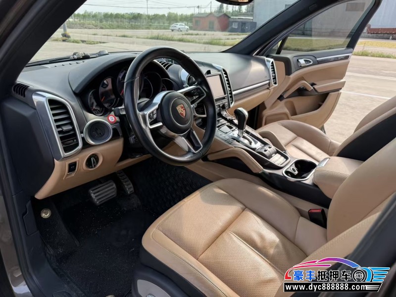 15年保时捷卡宴轿车抵押车出售