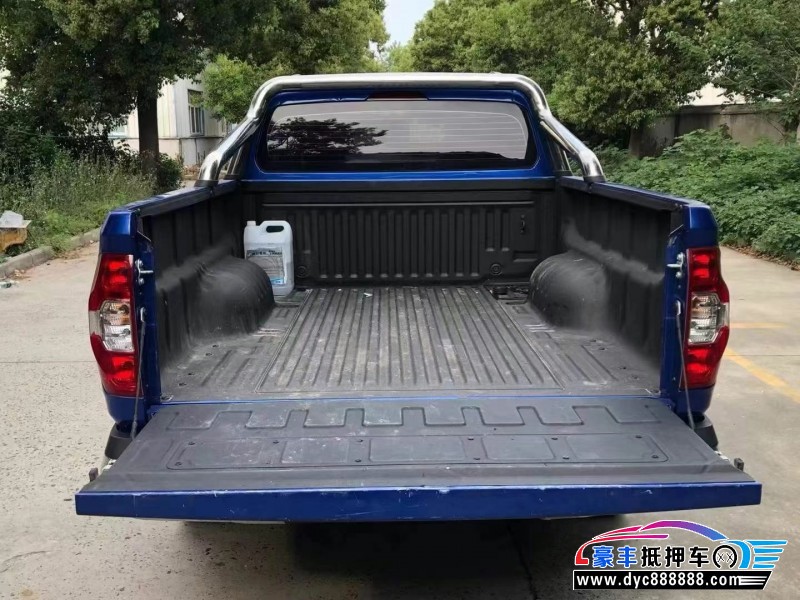 23年上汽大通T70轿车抵押车出售