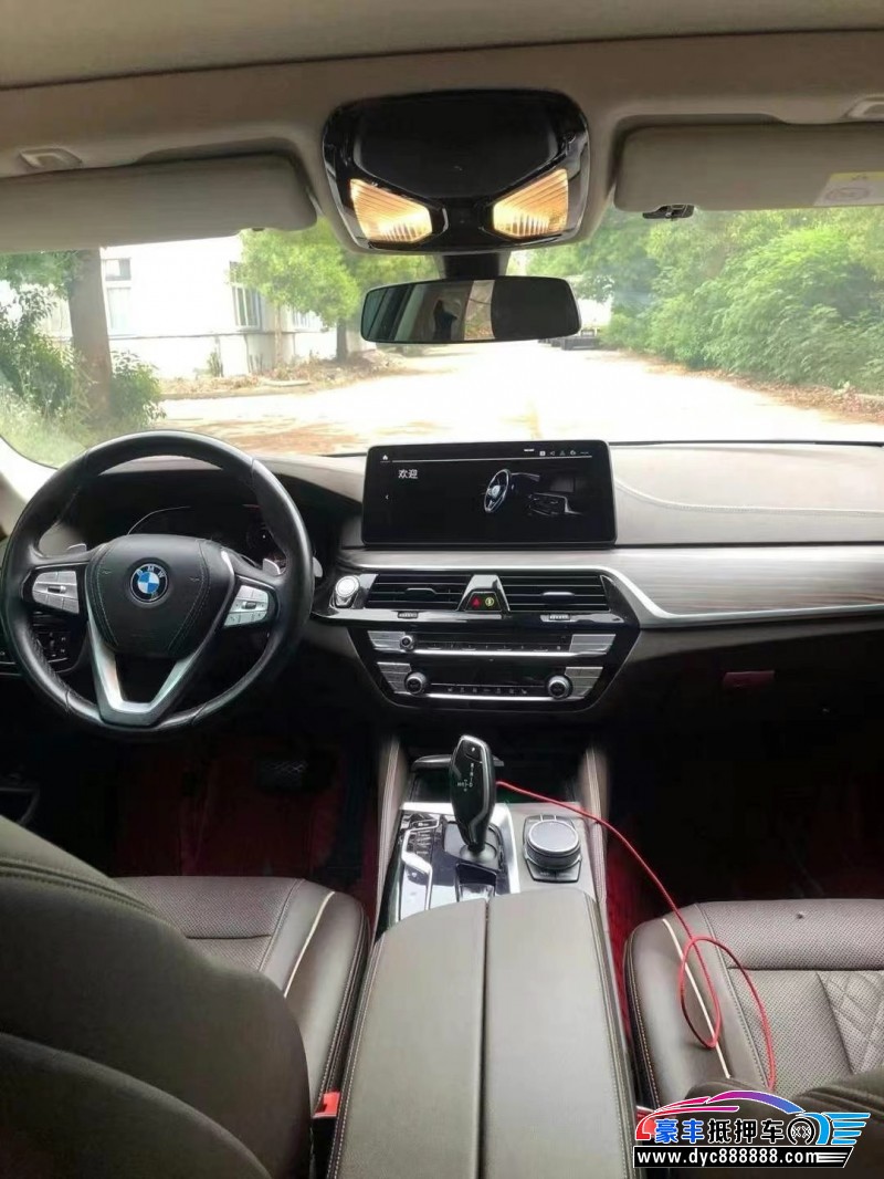 21年宝马5系轿车抵押车出售