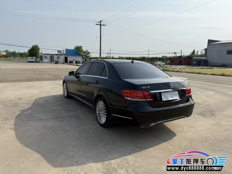 16年奔驰E轿车抵押车出售