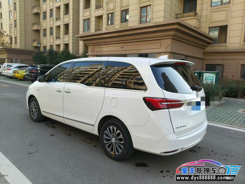 20年别克GL8轿车抵押车出售