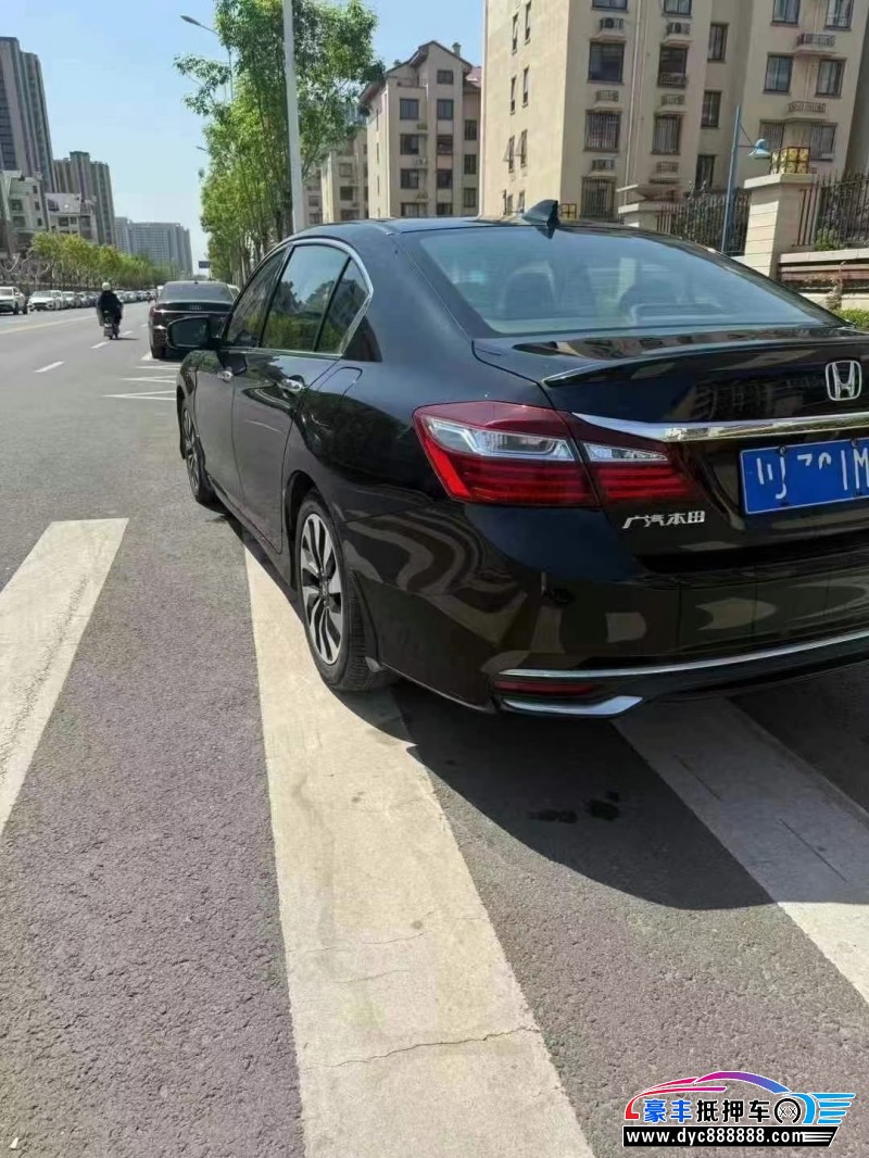 17年本田雅阁轿车抵押车出售