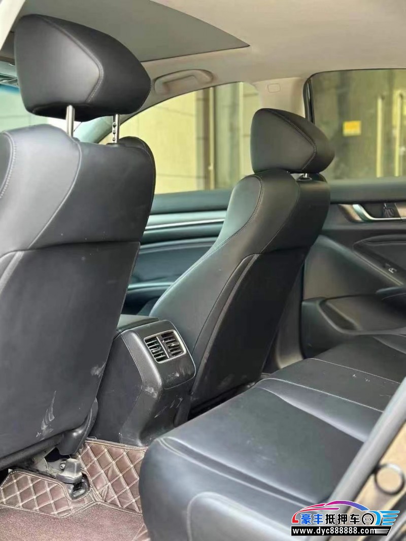 21年本田雅阁轿车抵押车出售