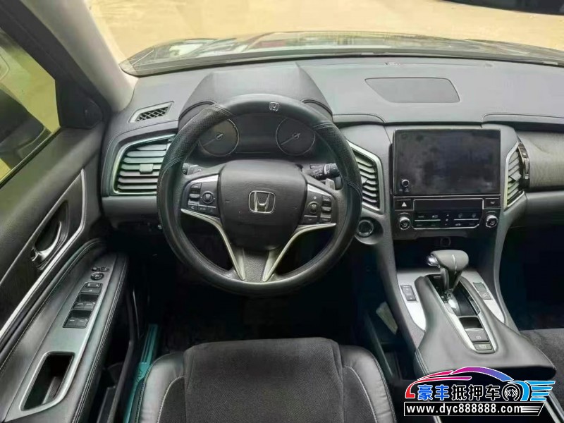 22年本田冠道轿车抵押车出售