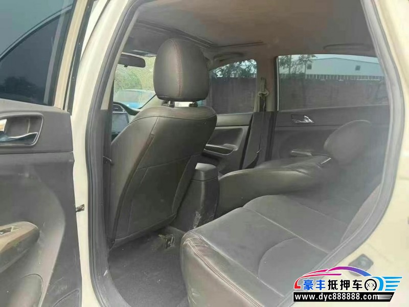 18年海马M3轿车抵押车出售