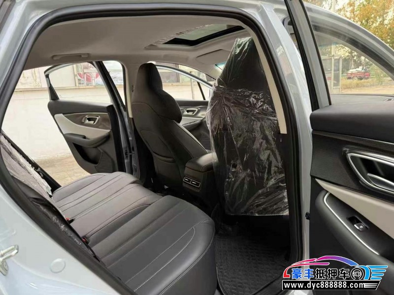 24年北汽新能源EU系列轿车抵押车出售