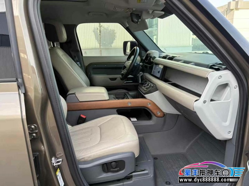 21年路虎卫士轿车抵押车出售