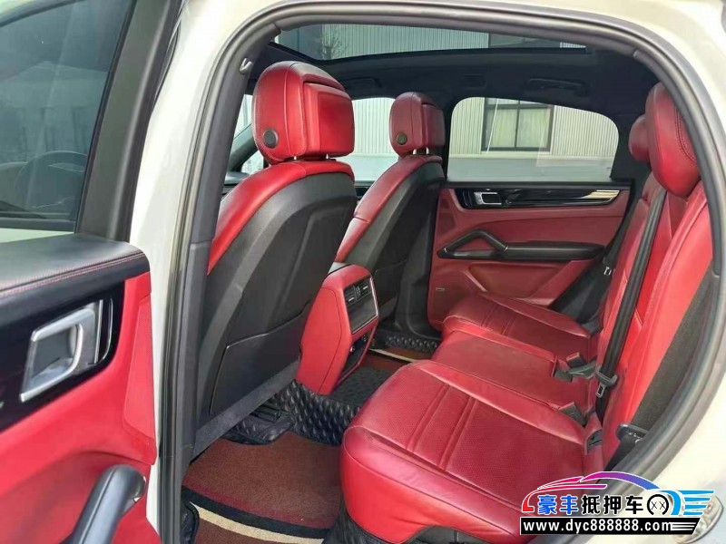 20年保时捷卡宴轿车抵押车出售