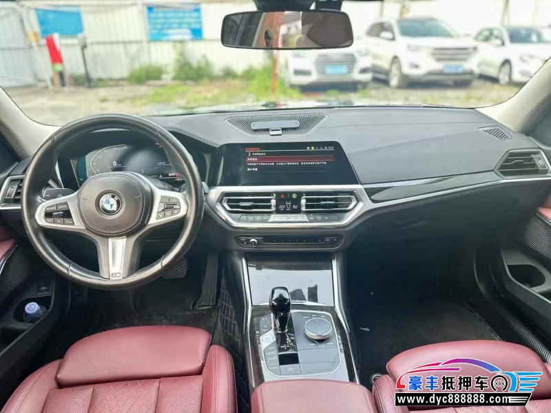 22年宝马3系轿车抵押车出售