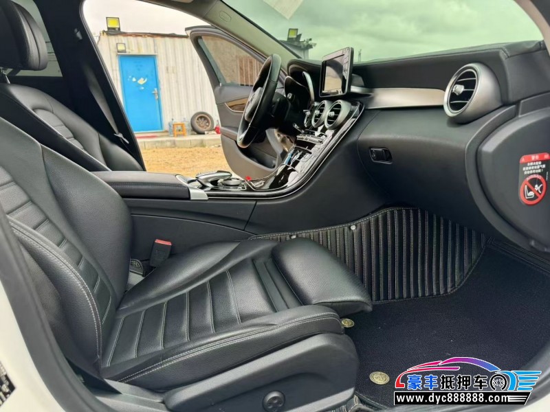 18年奔驰C轿车抵押车出售