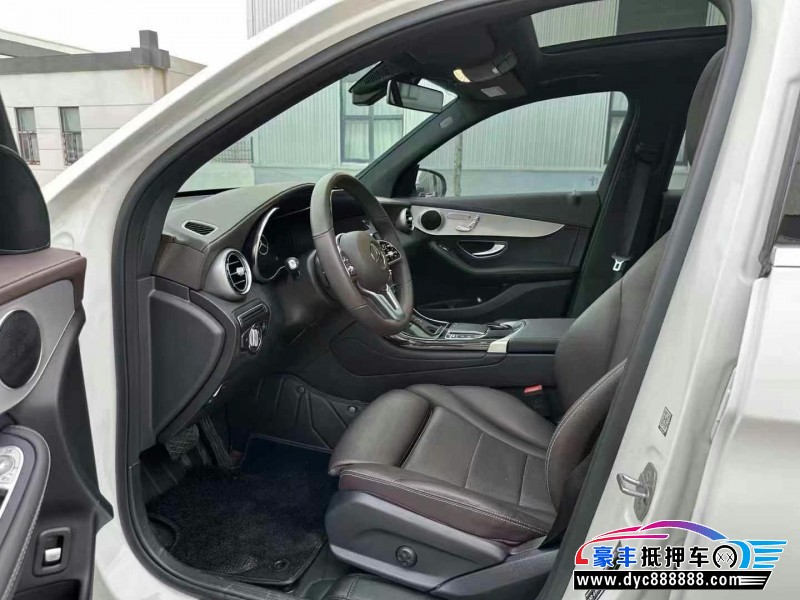 23年奔驰GLC轿车抵押车出售