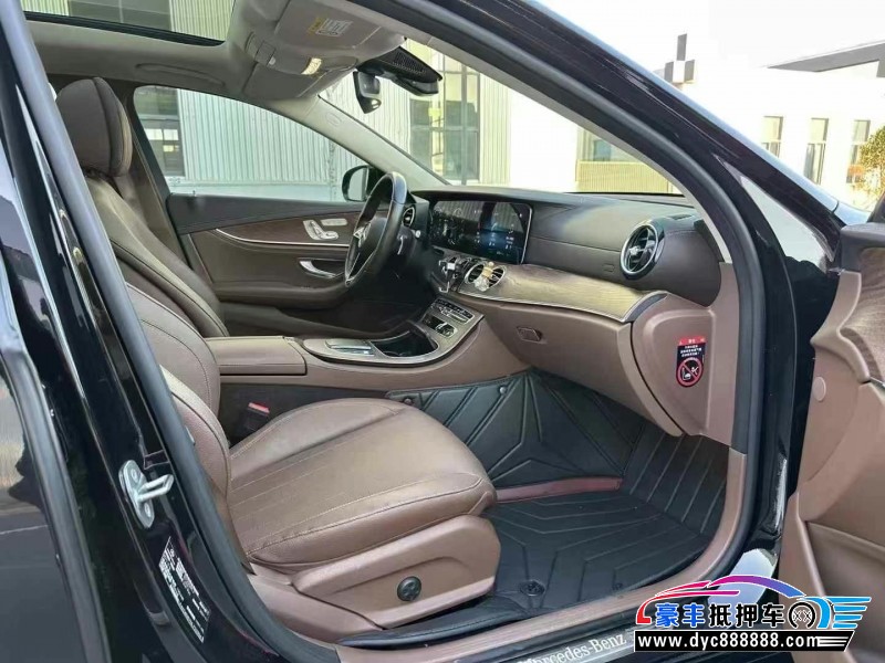 22年奔驰E轿车抵押车出售