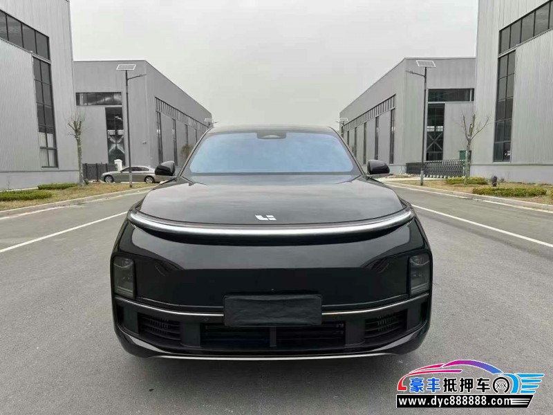 23年理想L8轿车抵押车出售