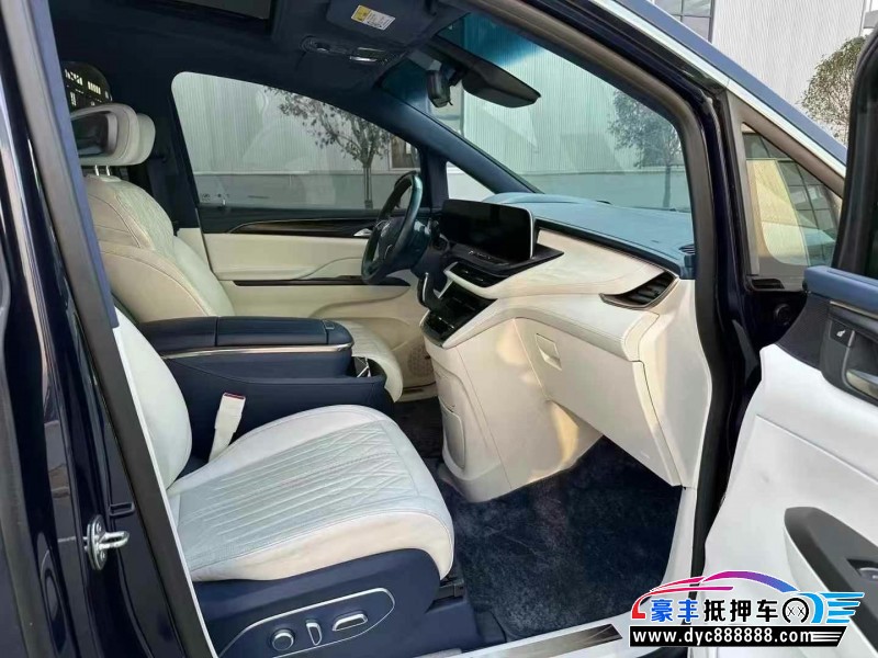 21年别克GL8轿车抵押车出售