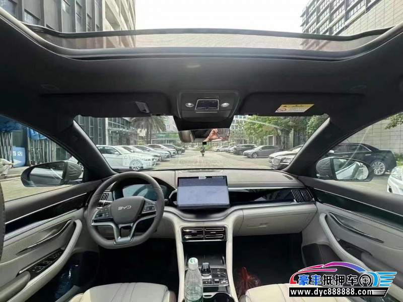 25年比亚迪宋轿车抵押车出售