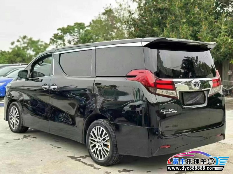 17年丰田埃尔法轿车抵押车出售