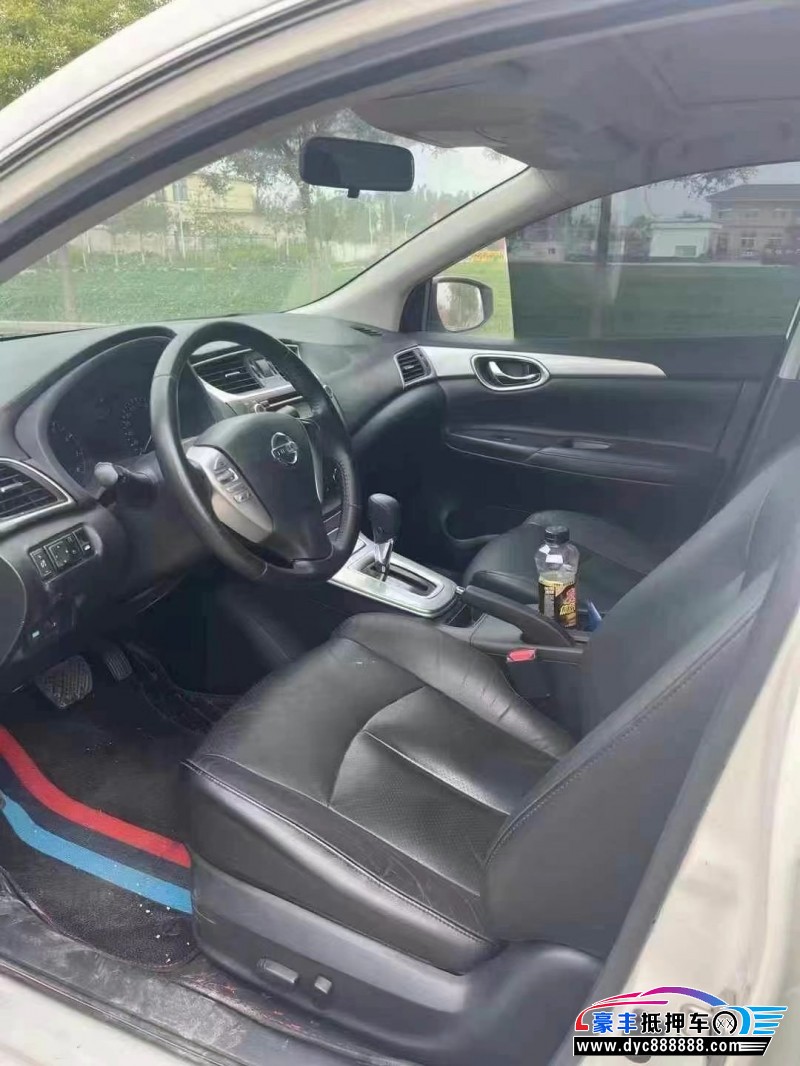 15年日产轩逸轿车抵押车出售