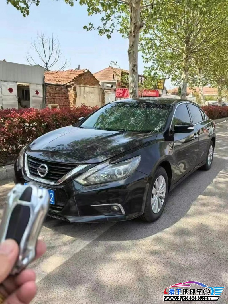 16年日产天籁轿车抵押车出售