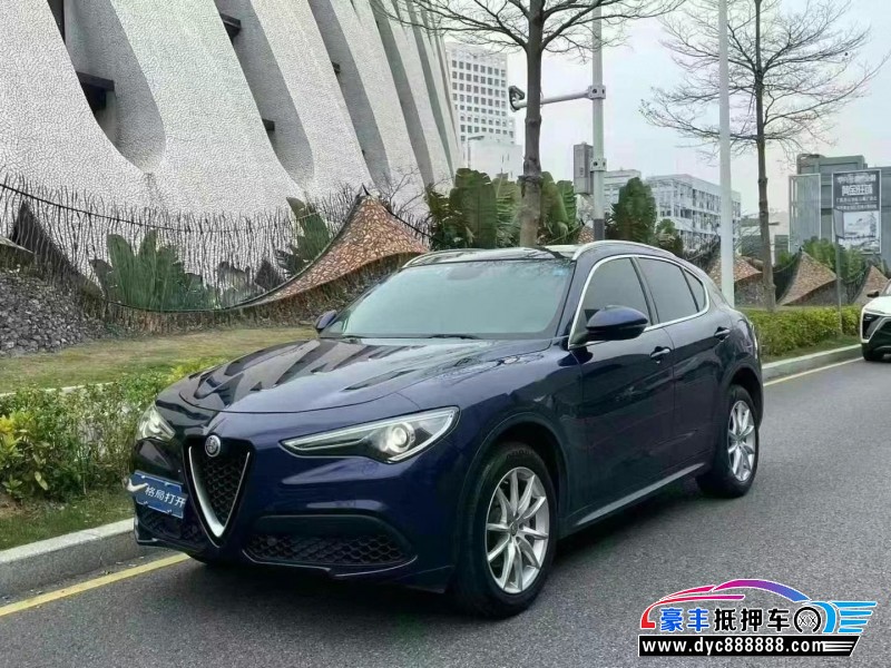17年阿尔法·罗密欧Stelvio轿车抵押车出售