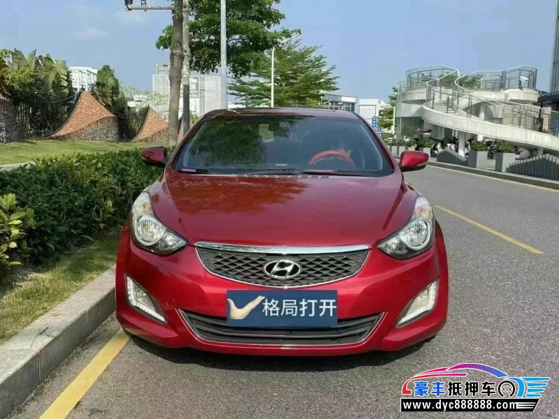 15年现代朗动轿车抵押车出售