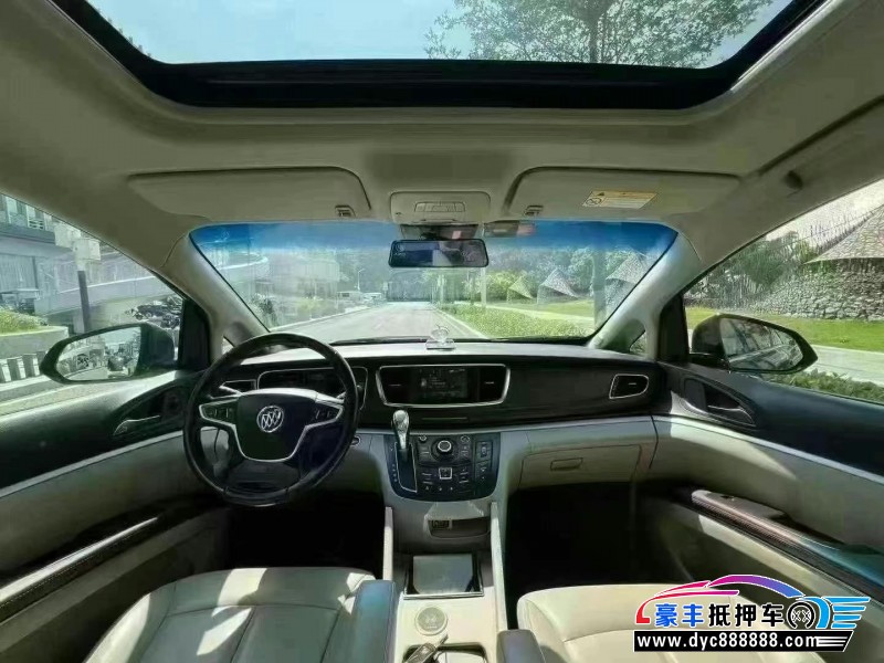 20年别克GL8轿车抵押车出售