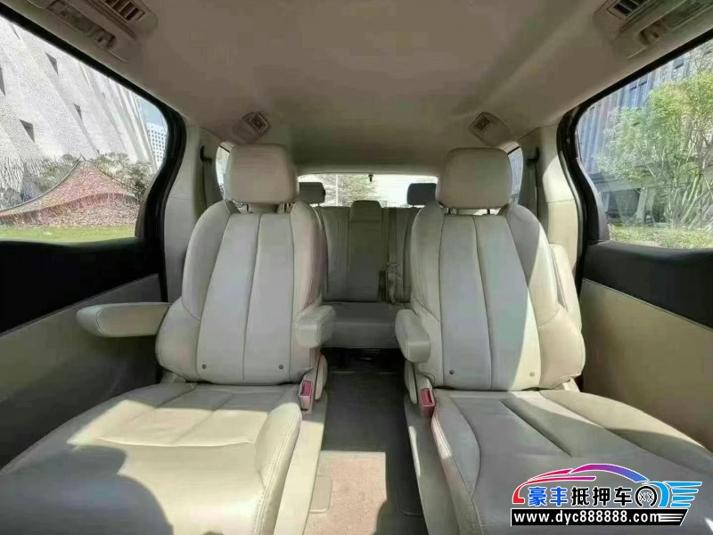 20年别克GL8轿车抵押车出售